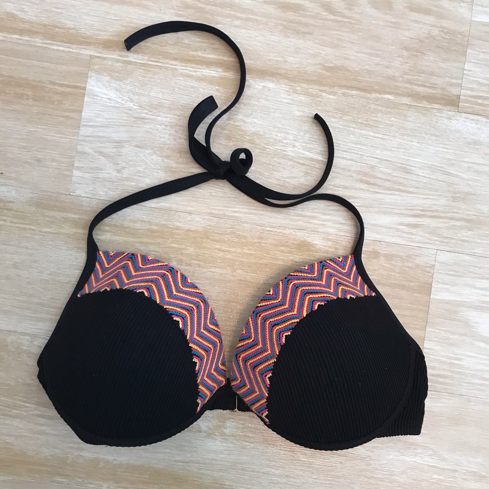 Black push up bikini top